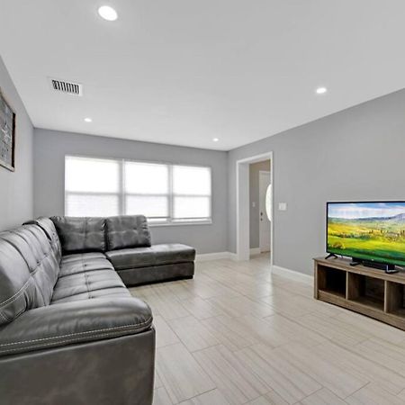 Lake House Unit 1 By Pmi ديفي المظهر الخارجي الصورة