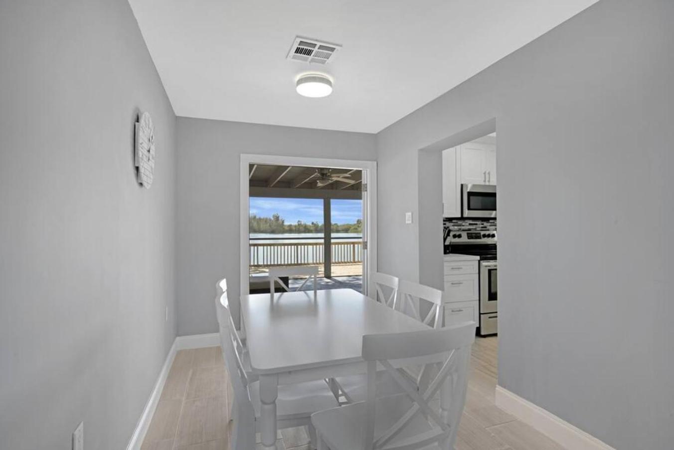 Lake House Unit 1 By Pmi ديفي المظهر الخارجي الصورة